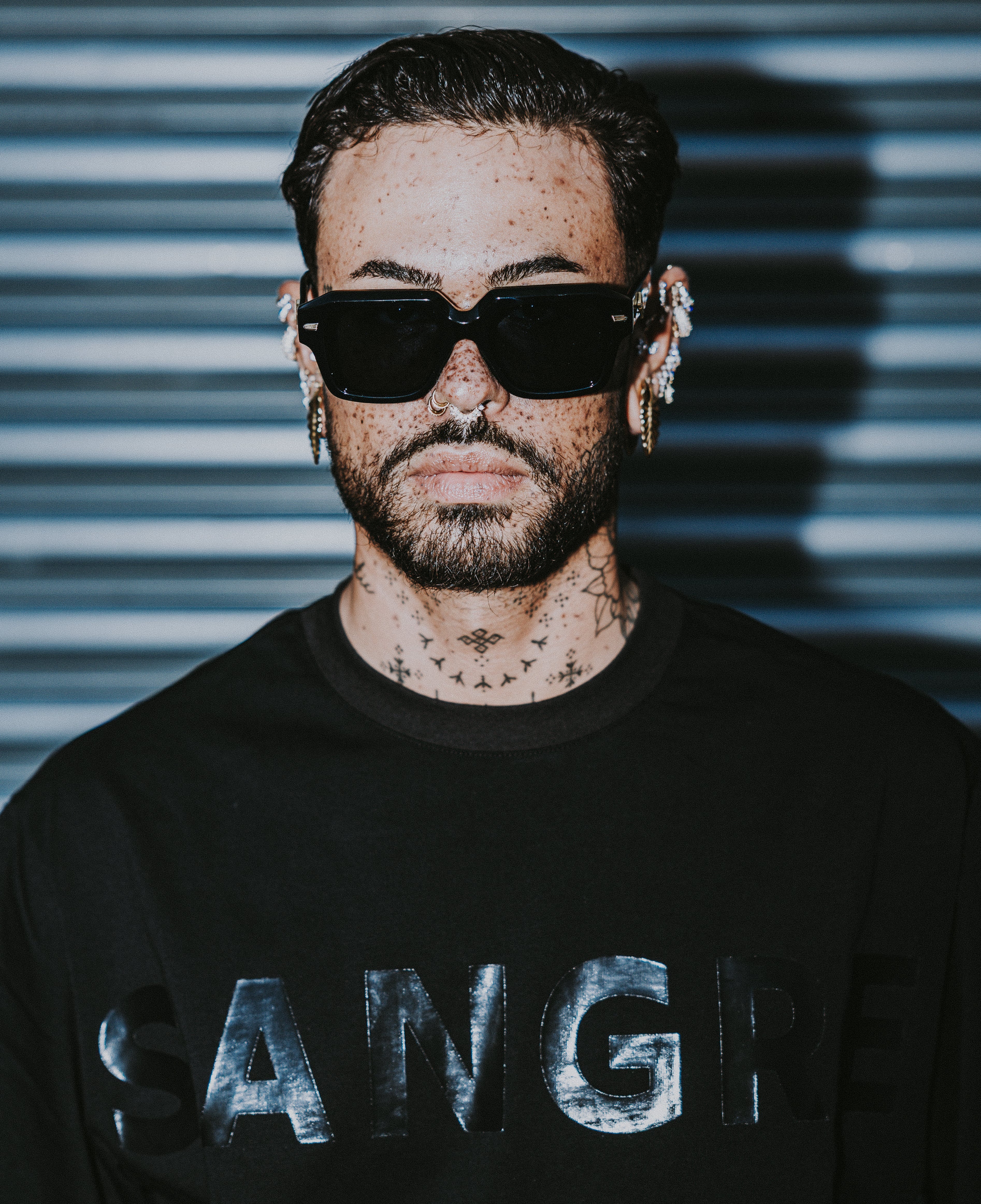 “OSCURAS SHADES”